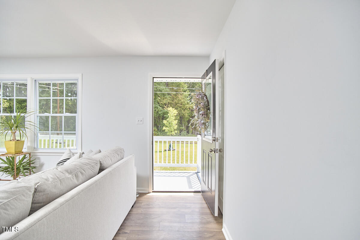 4103 Cheek Road Durham, NC 27704 - Photo 6 of 34 012