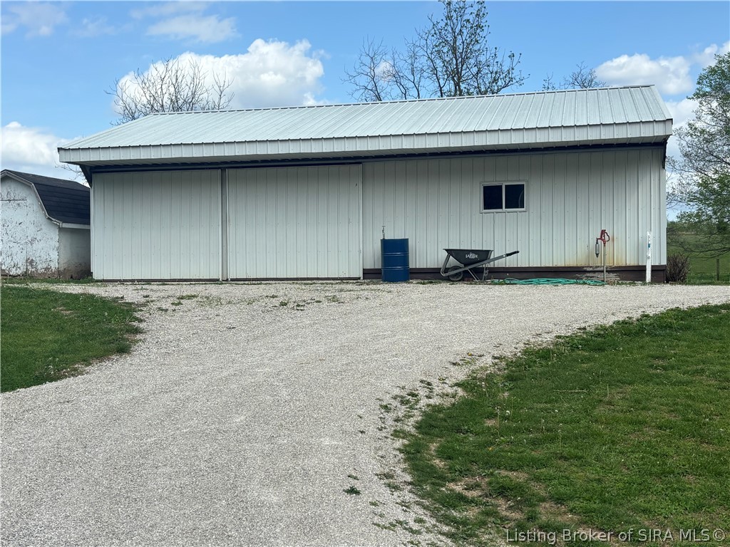 1971 North Naugle Road Salem, IN 47167 - Photo 43 of 65 24x40 storage building