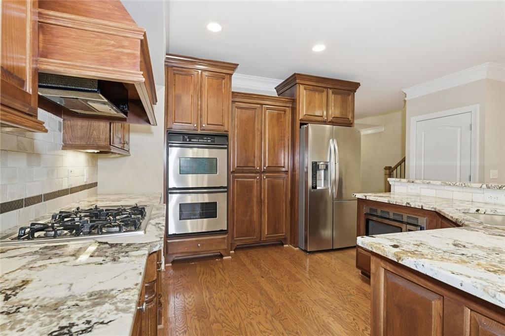 2618 Long Pointe Roswell, GA 30076 - Photo 8 of 47