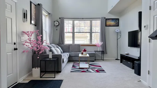 $265,000 | 1646 Liberty Circle, Shakopee, MN 55379