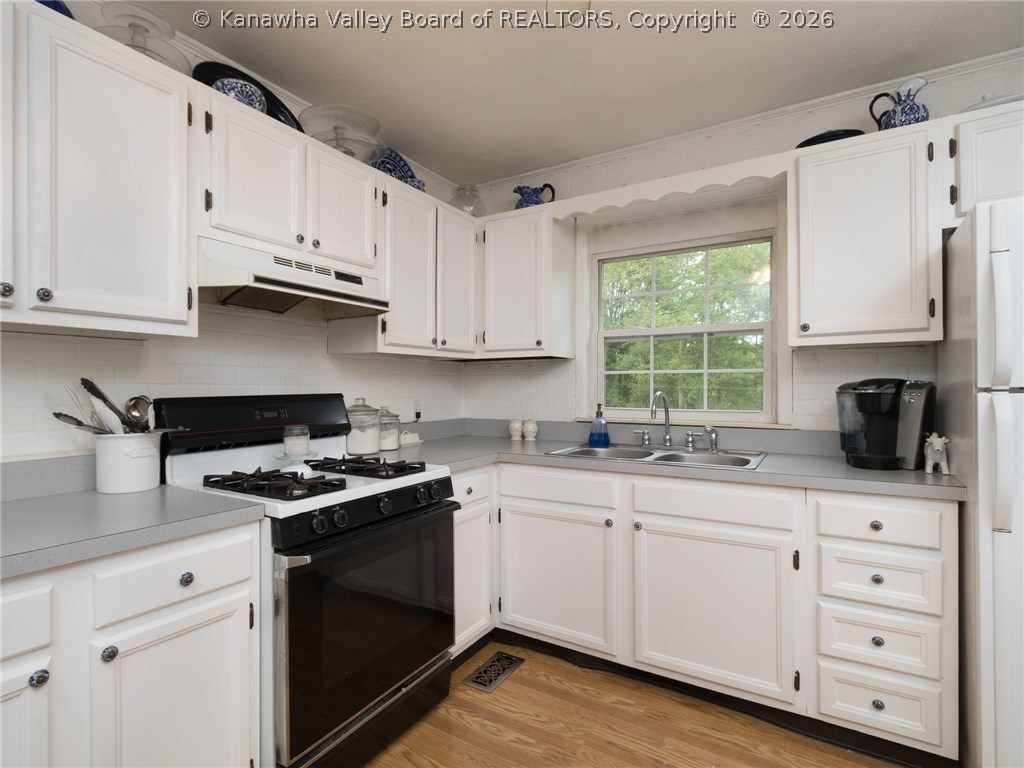 4496 Steele Ridge Road Red House, WV 25168 - Photo 11 of 30 Gallery Image 11
