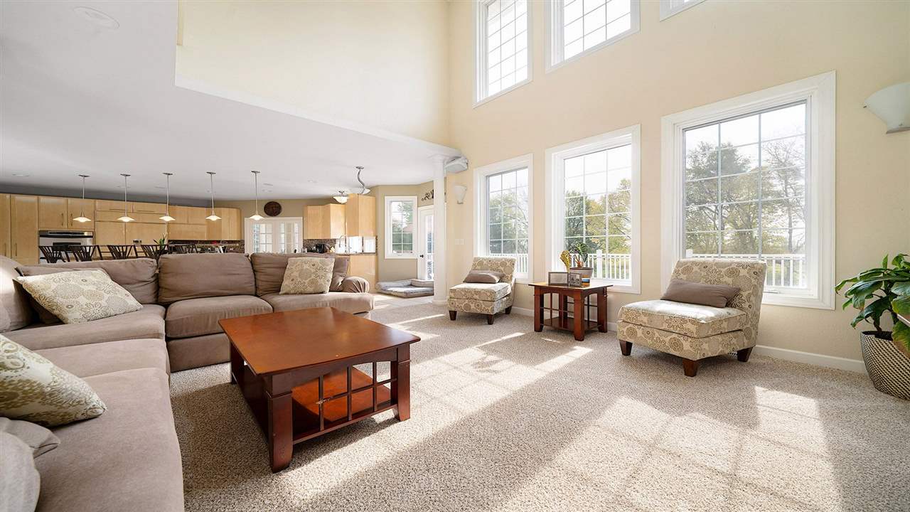 4611 Austin Road Sterling, IL 61081 - Photo 5 of 40 Gallery Image 5