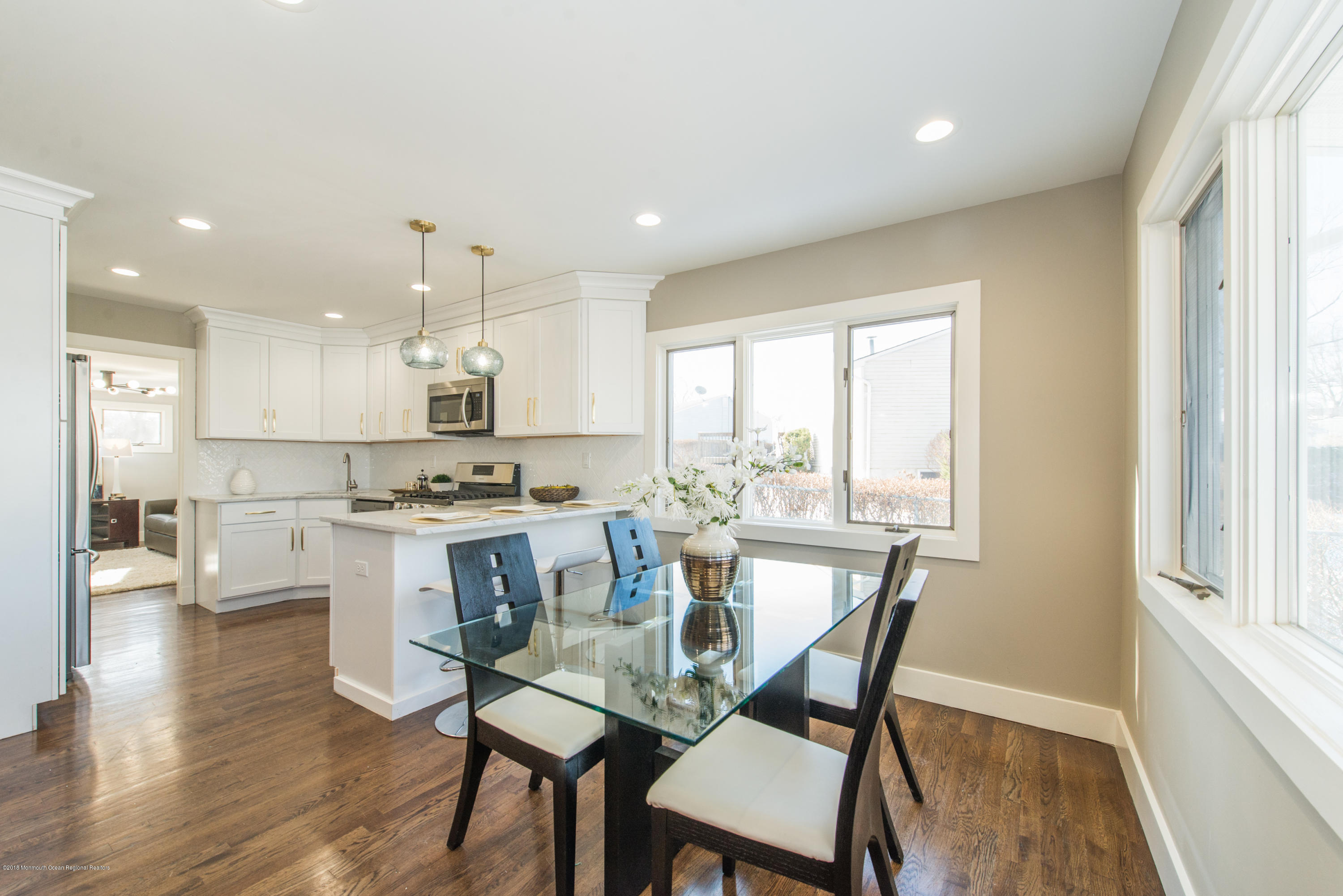 22 Georgetown Road Parlin, NJ 08859 - Photo 11 of 27 Kitchen/dining