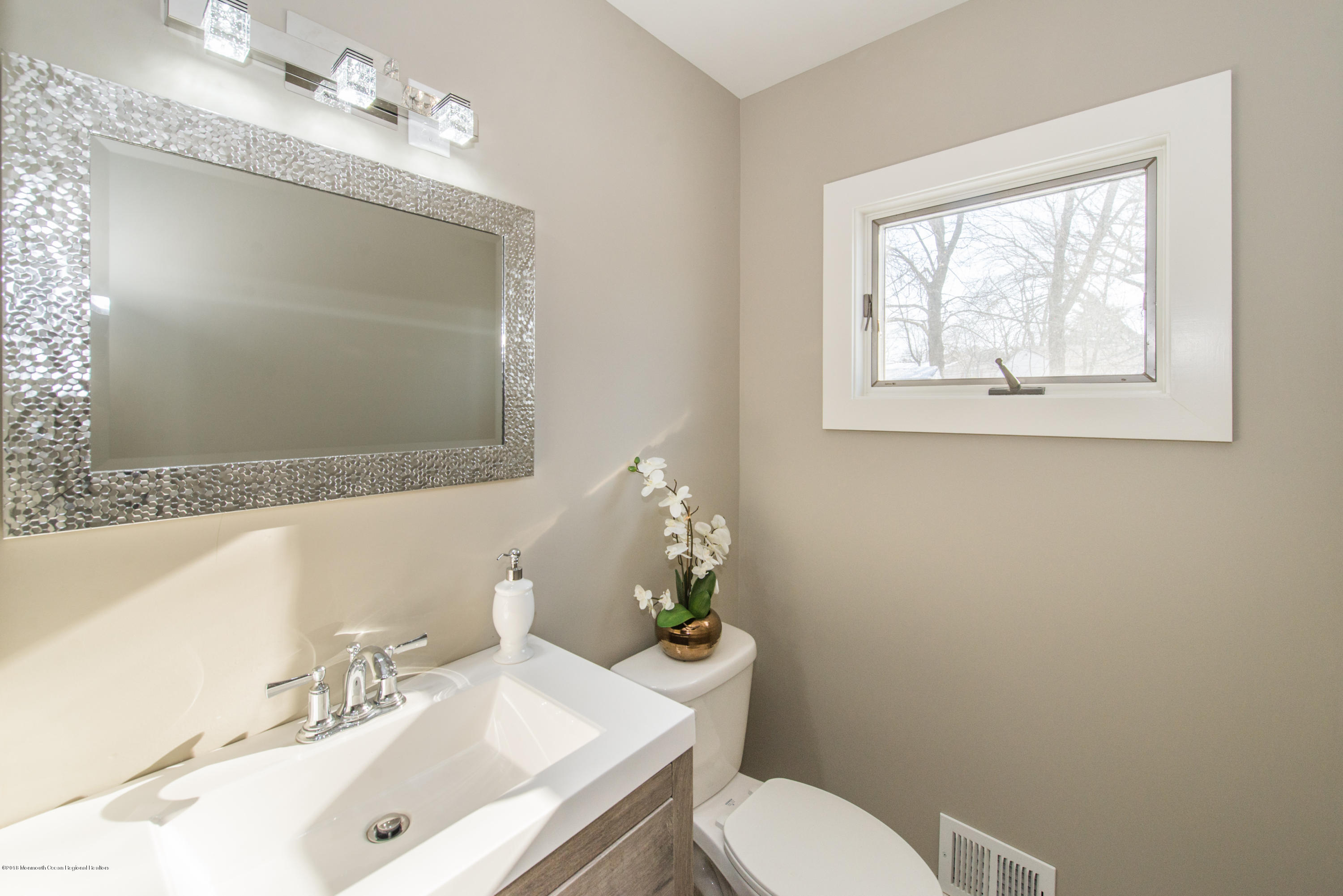 22 Georgetown Road Parlin, NJ 08859 - Photo 18 of 27 Main Bath