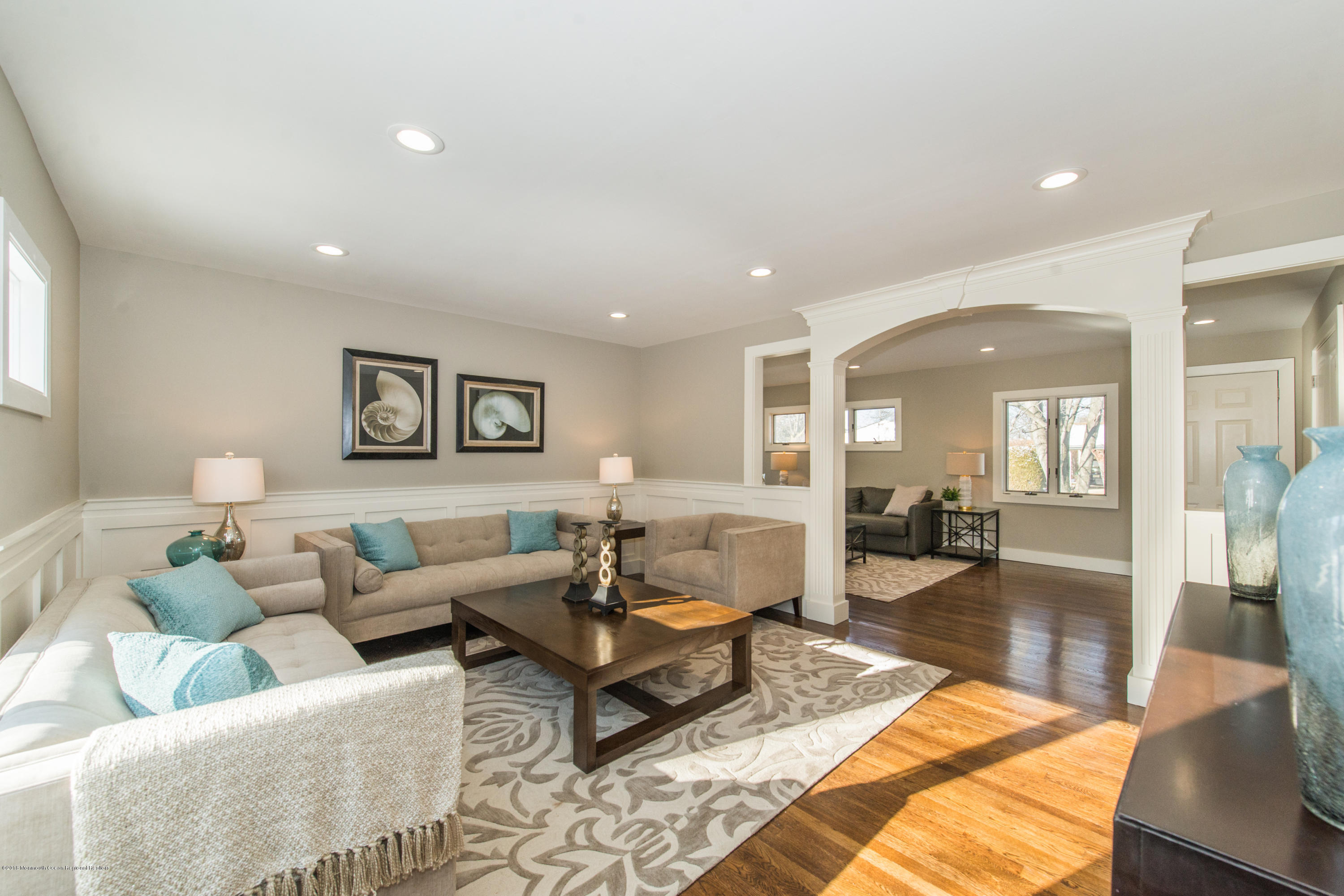 22 Georgetown Road Parlin, NJ 08859 - Photo 2 of 27 Family Room Dec Trim
