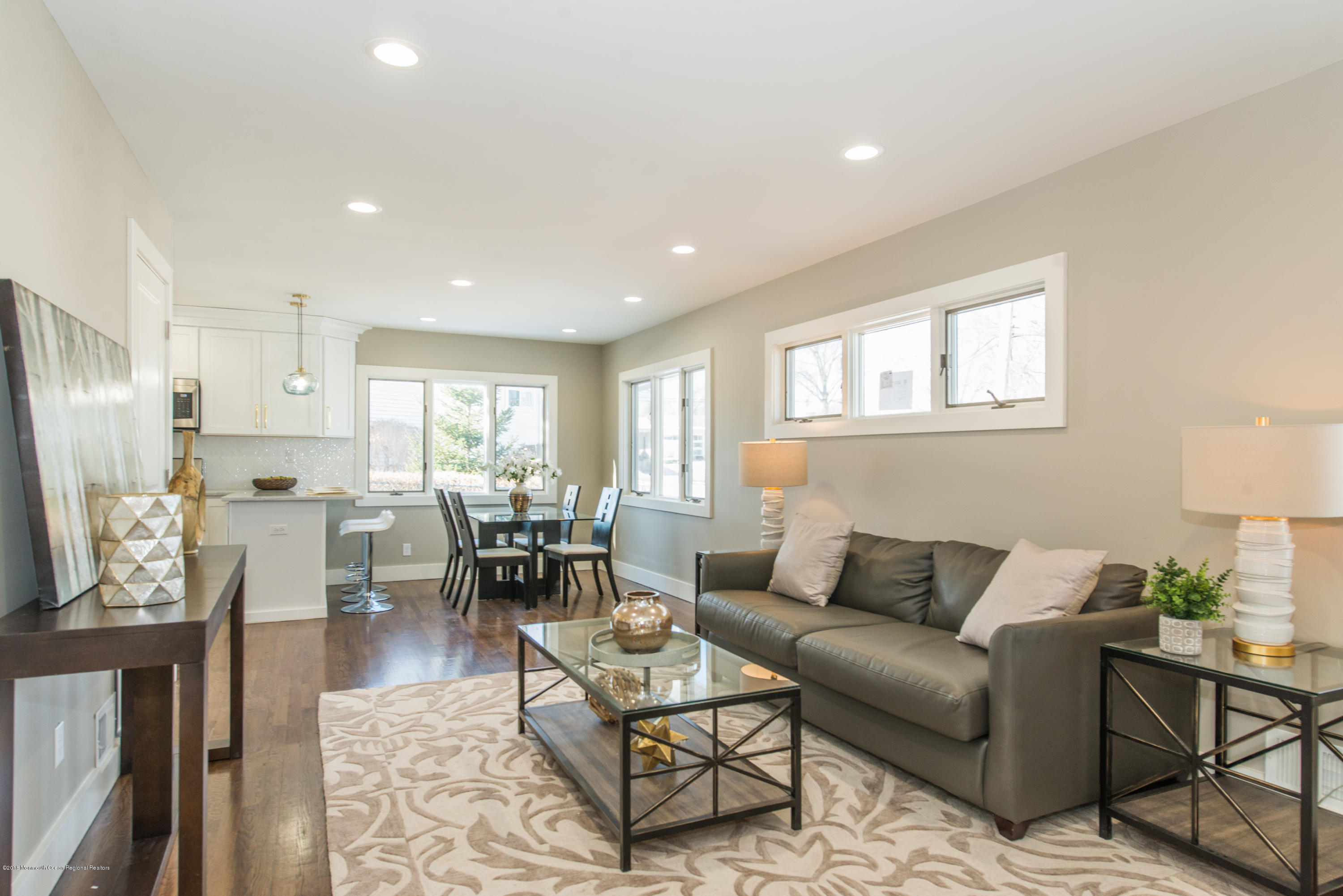 22 Georgetown Road Parlin, NJ 08859 - Photo 5 of 27 Living Room