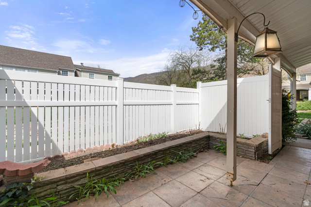 165 Pheasantbrook Drive Centerville, UT 84014 - Photo 27 of 30 View of patio