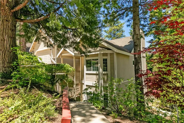$979,500 | 27376 Pinewood Drive, Lake Arrowhead, CA 92352