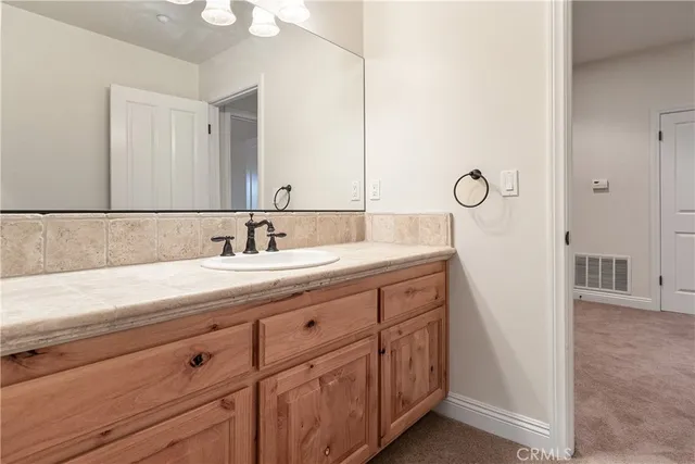 $979,500 | 27376 Pinewood Drive, Lake Arrowhead, CA 92352