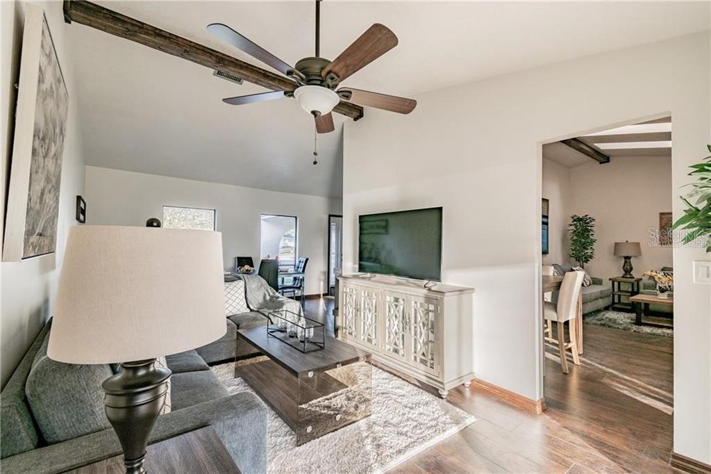 1925 Dockside Drive Valrico, FL 33594 - Photo 11 of 49