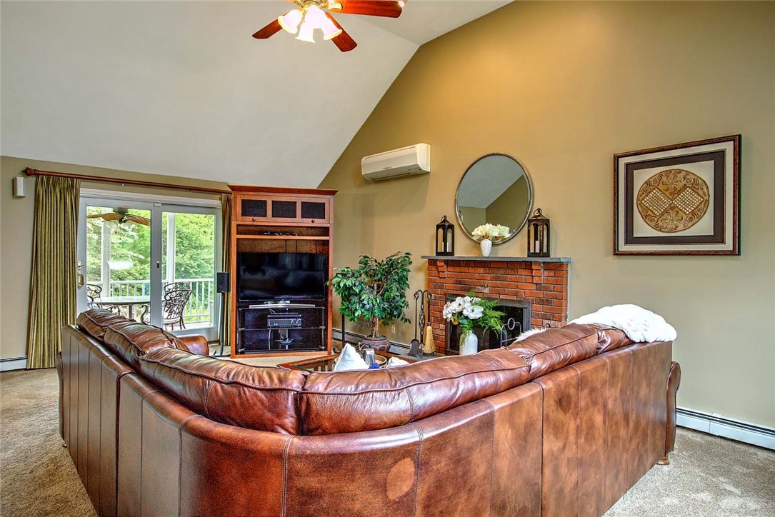 96 Windsong Road Cumberland, RI 02864 - Photo 21 of 50 Living room
