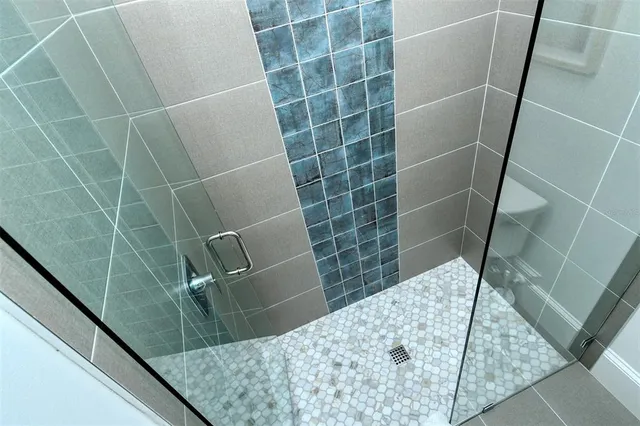 $4,000,000 | 2406 Avenue C, Bradenton Beach, FL 34217