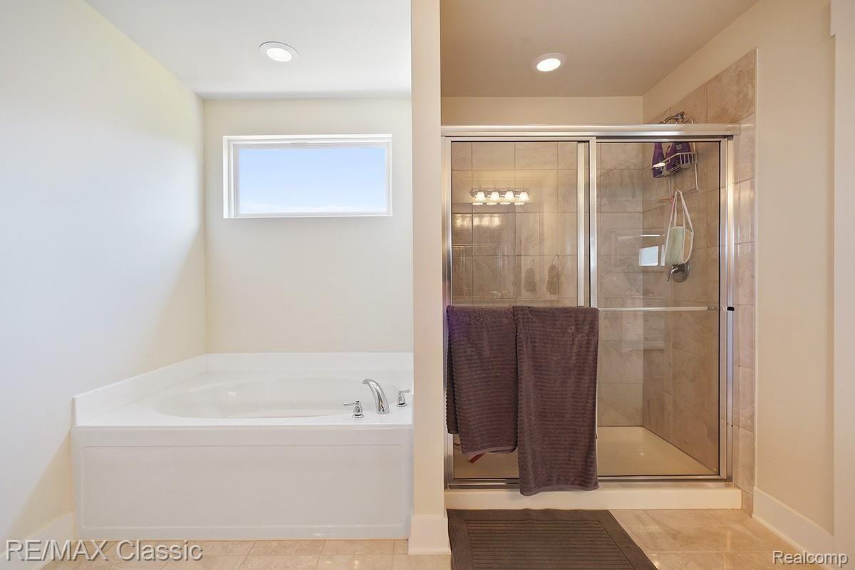 1475 Hickory Ridge Court South Canton, MI 48187 - Photo 23 of 32 Shower with separate soaking tub