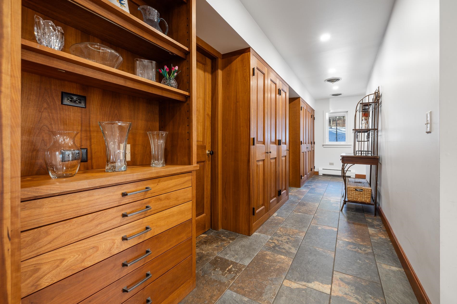 1490 Beaver Meadow Road Norwich, VT 05055 - Photo 5 of 40