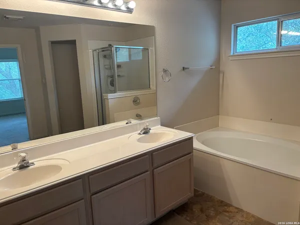 $2,750 | 25210 Battle Lake, San Antonio, TX 78260