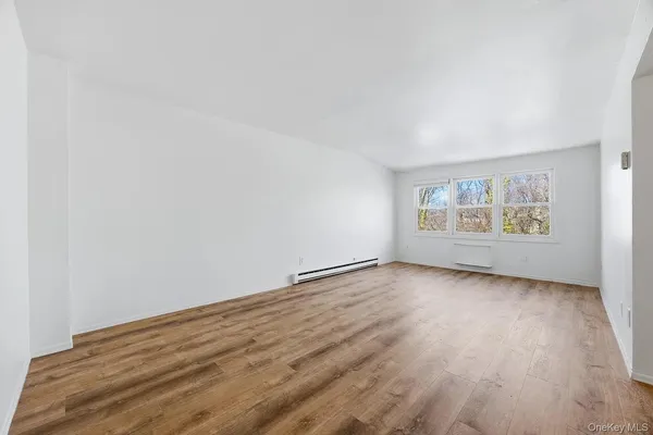 $2,650 | 13-27 Bell Boulevard, Unit 3 | Bay Terrace