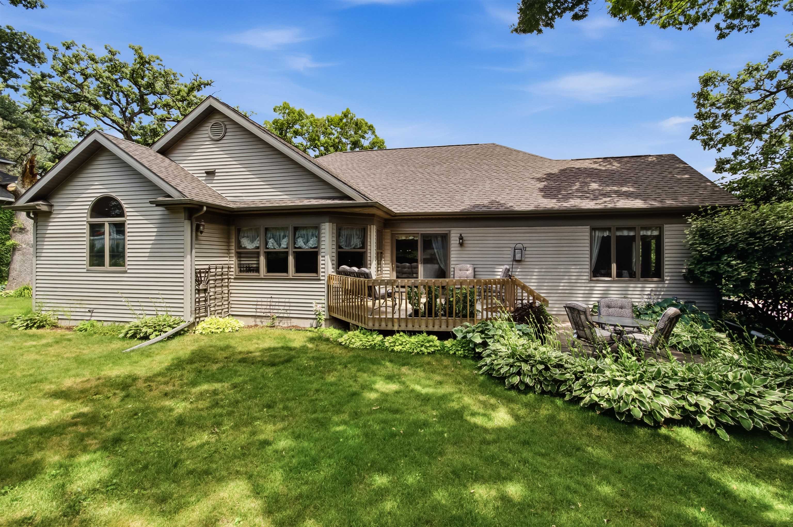 541 Lincoln Street Waterloo, WI 53594 - Photo 3 of 35