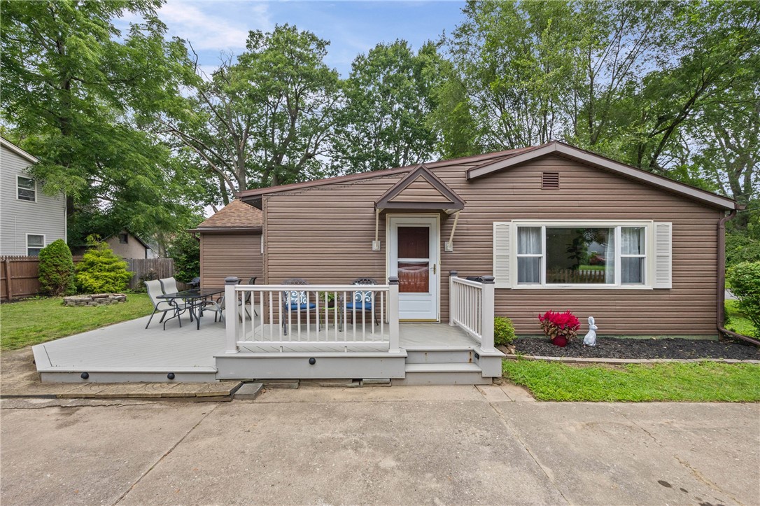 11 Seacliffe Road Irondequoit, NY 14622 - Photo 1 of 50 Gallery Image 1