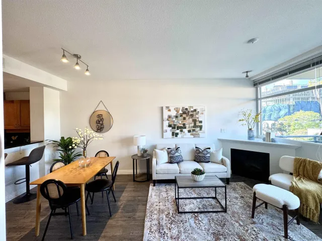 $2,795 | 475 Redwood Street, Unit 204, San Diego, CA 92103