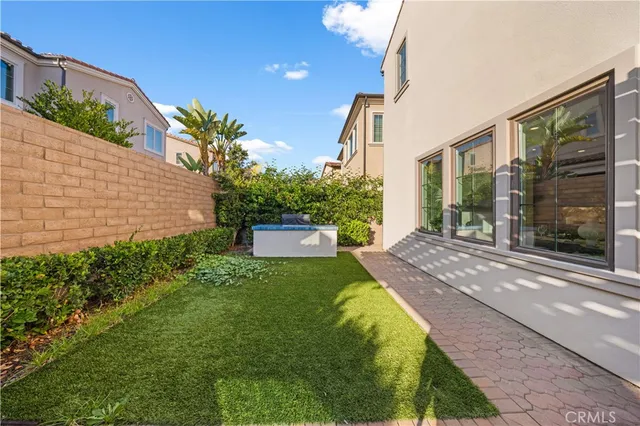 $3,090,000 | 65 Glacier, Irvine, CA 92602