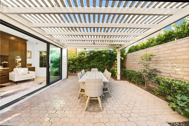 $3,090,000 | 65 Glacier, Irvine, CA 92602