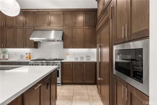 $3,090,000 | 65 Glacier, Irvine, CA 92602