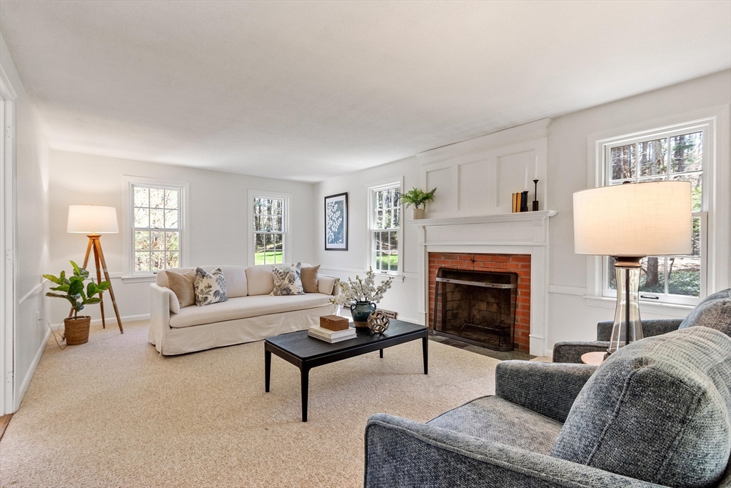 52 Bulkeley Road Littleton, MA 01460 - Photo 3 of 36 Gallery Image 3