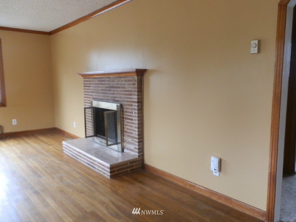 108 E Street Cosmopolis, WA 98537 - Photo 4 of 16 Gallery Image 4