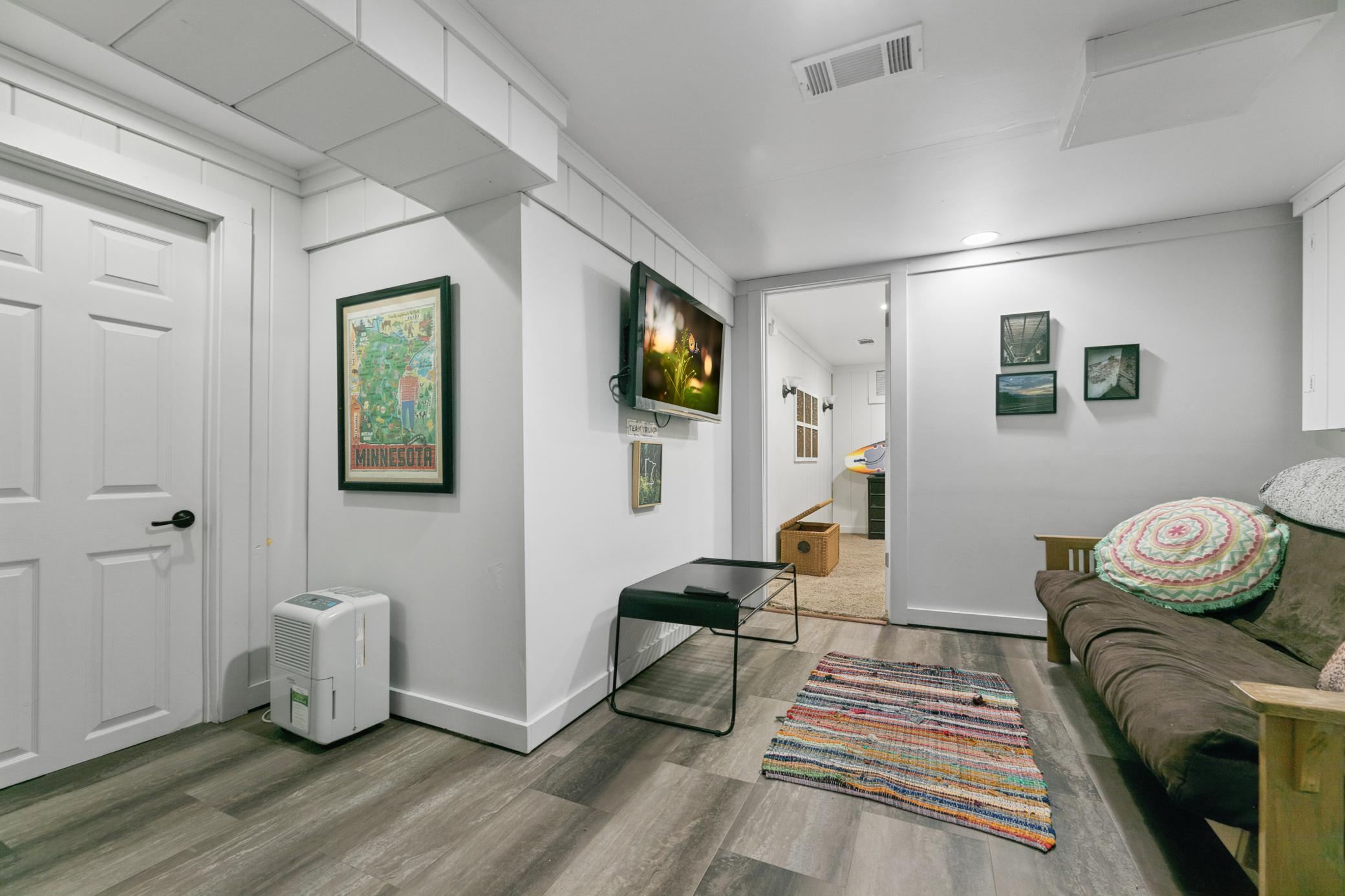 1784 Pascal Street St. Paul, MN 55113 - Photo 24 of 32 Gallery Image 24