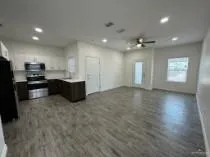 $725 | 302 Sylvia Handy Drive, Unit A2, Elsa, TX 78543