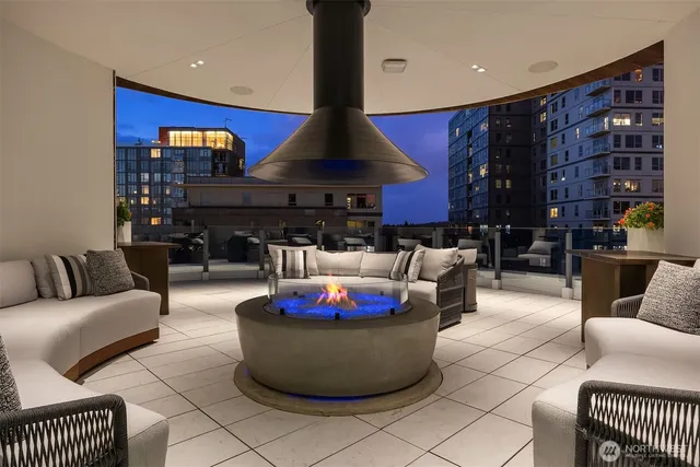 $1,350,000 | 838 Avenue Square Northeast, Unit 308, Bellevue, WA 98004