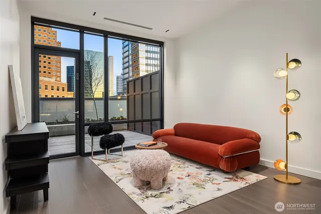 $1,350,000 | 838 Avenue Square Northeast, Unit 308, Bellevue, WA 98004