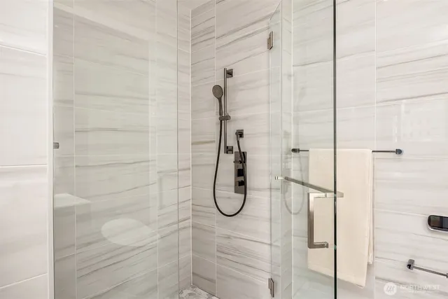 $1,350,000 | 838 Avenue Square Northeast, Unit 308, Bellevue, WA 98004