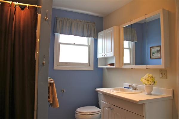 12 Sawyer Road North Andover, MA 01845 - Photo 16 of 24 Gallery Image 16