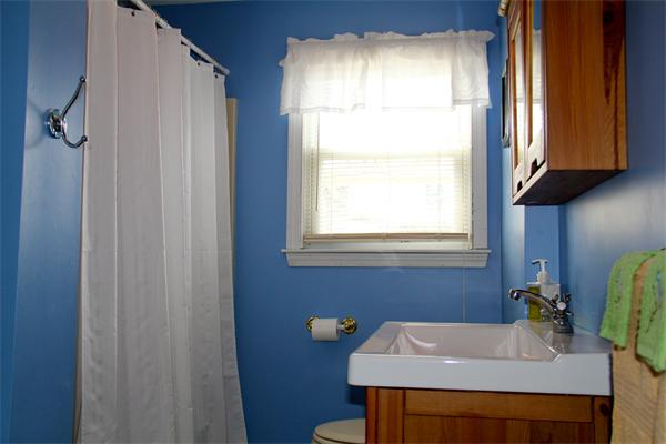 12 Sawyer Road North Andover, MA 01845 - Photo 18 of 24 Gallery Image 18