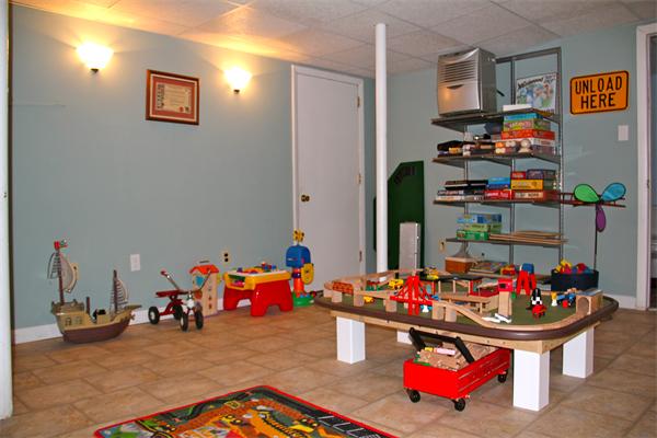 12 Sawyer Road North Andover, MA 01845 - Photo 20 of 24 Gallery Image 20