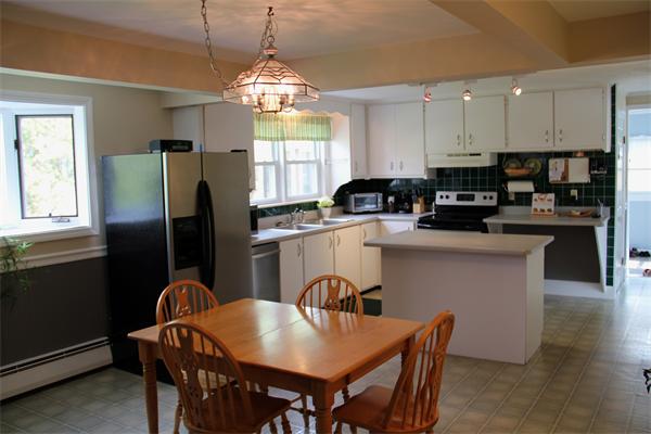 12 Sawyer Road North Andover, MA 01845 - Photo 5 of 24 Gallery Image 5