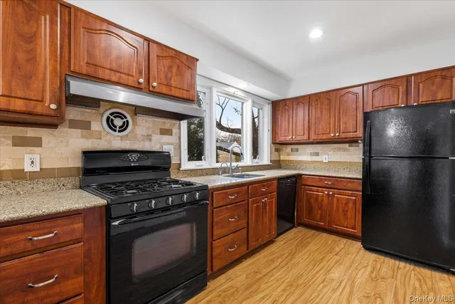 $925,000 | 55 Del Rey Drive, Mount Vernon, NY 10552