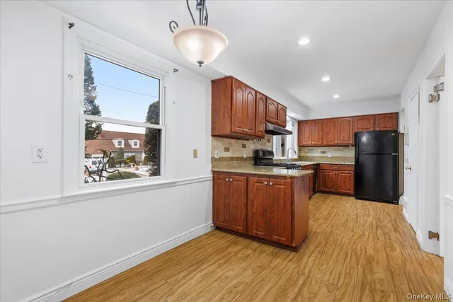 $925,000 | 55 Del Rey Drive, Mount Vernon, NY 10552