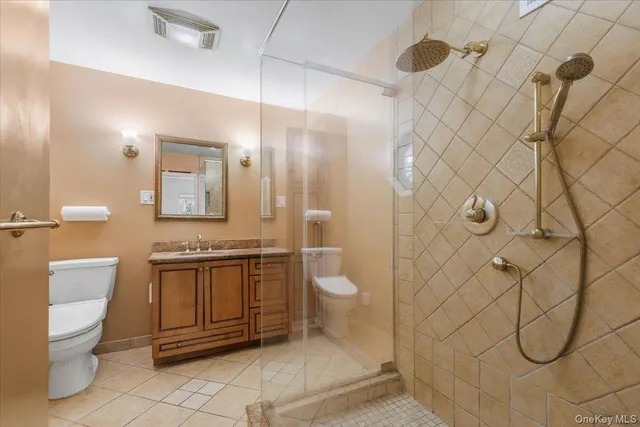 $925,000 | 55 Del Rey Drive, Mount Vernon, NY 10552