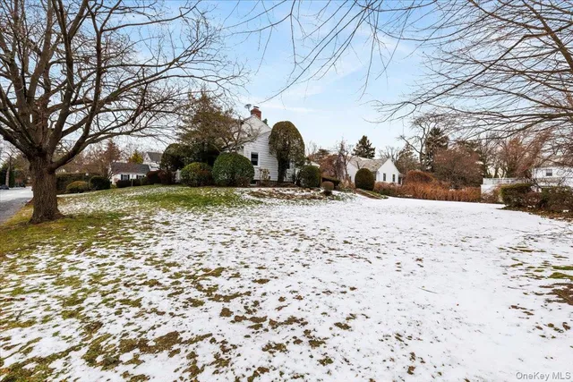 $925,000 | 55 Del Rey Drive, Mount Vernon, NY 10552