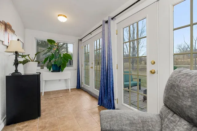 $330,000 | 22463 George Road, Tonganoxie, KS 66086