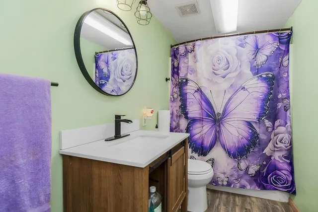 $330,000 | 22463 George Road, Tonganoxie, KS 66086