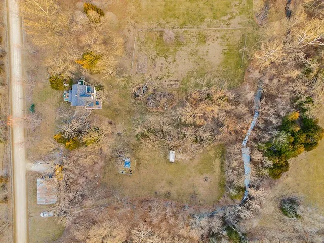 $330,000 | 22463 George Road, Tonganoxie, KS 66086