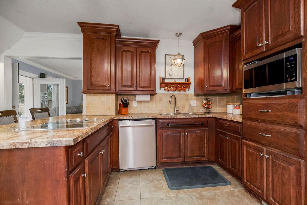 22463 George Road Tonganoxie, KS 66086 - Photo 4 of 39