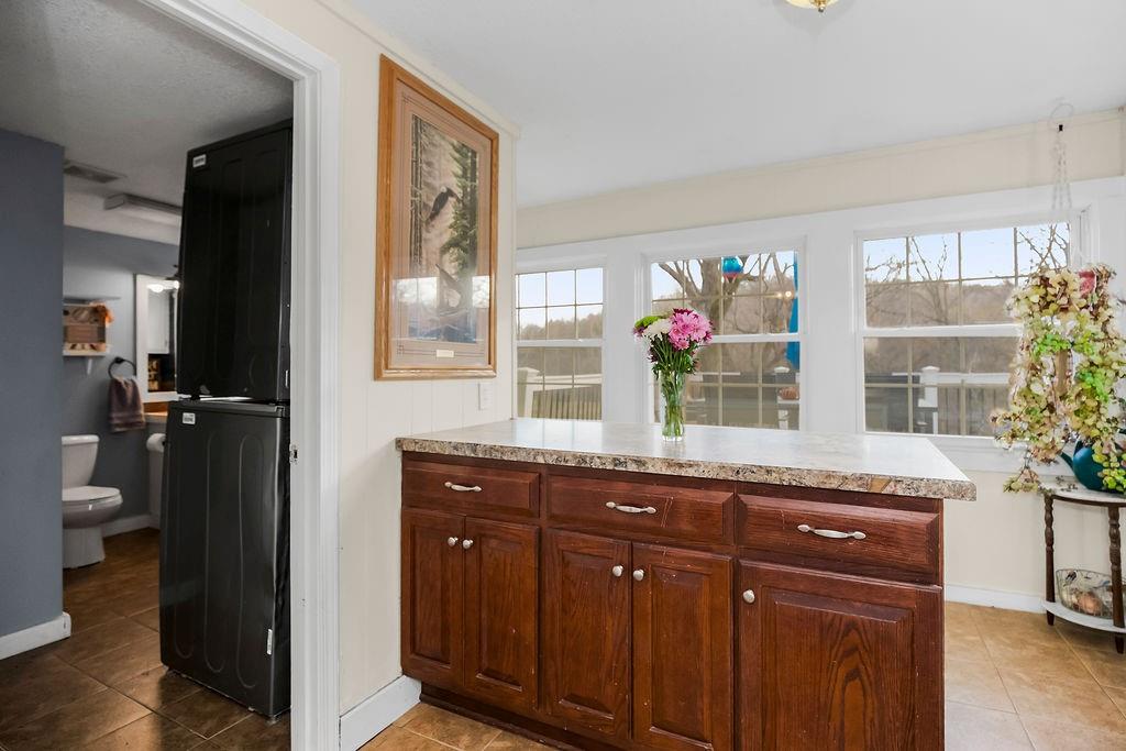 22463 George Road Tonganoxie, KS 66086 - Photo 6 of 39