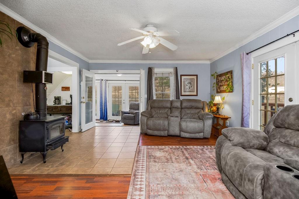 22463 George Road Tonganoxie, KS 66086 - Photo 8 of 39