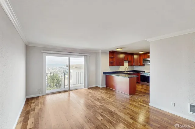 $3,245 | 646 Corbett Avenue, Unit 603, San Francisco, CA 94114