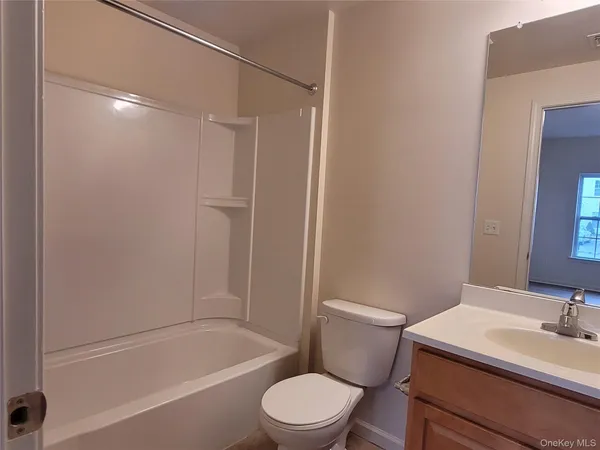 $2,025 | 260 Ruth Court, Middletown, NY 10940