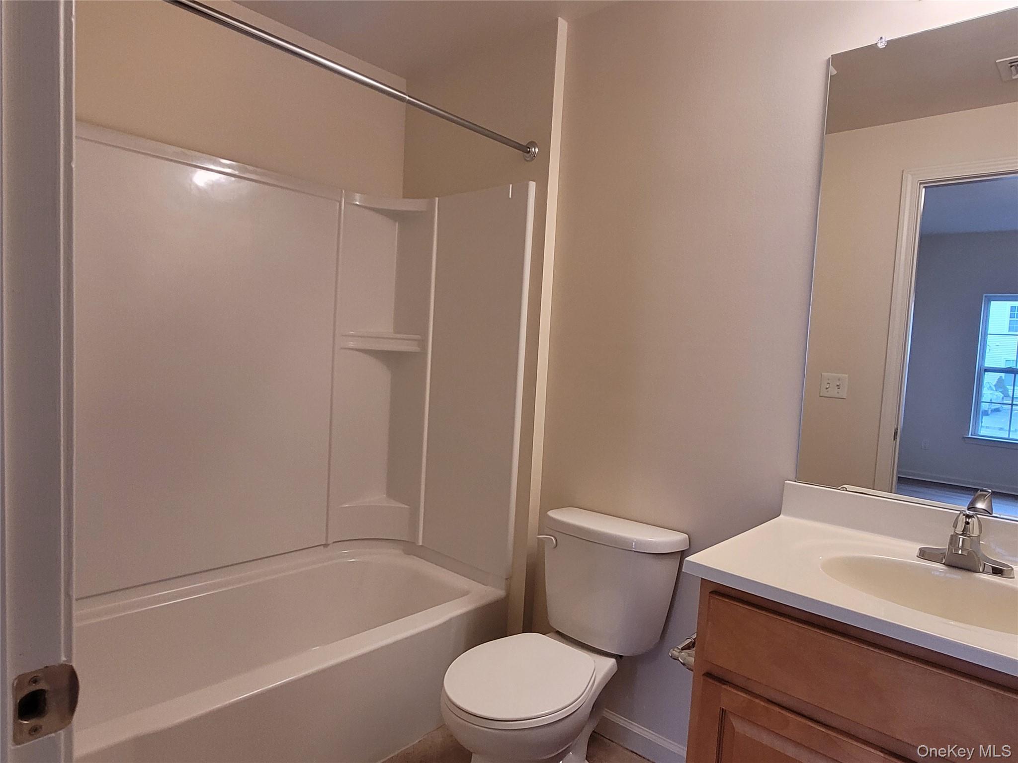 260 Ruth Court Middletown, NY 10940 - Photo 10 of 13